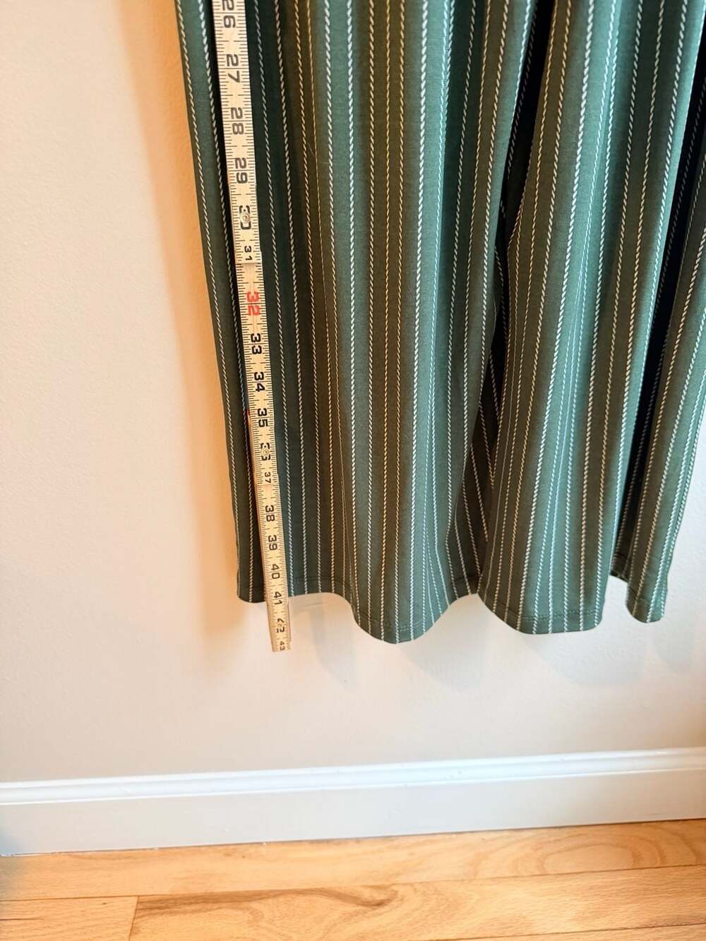 Kaileigh Women's Green Striped Sleeveless Jumpsuit Size L - Picture 6 of 8